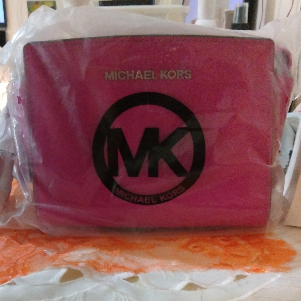 Michael Kors Pink Mini Bag Silver Logo Hardware